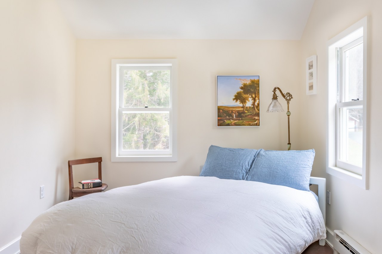 How to Make a Cozy Bedroom